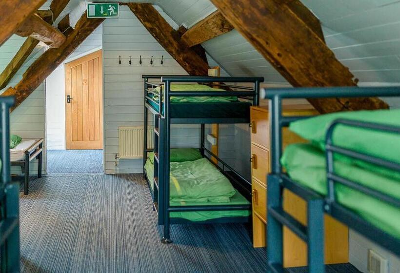 Четырехместный Номер Стандарт, Yha Hartington Hall