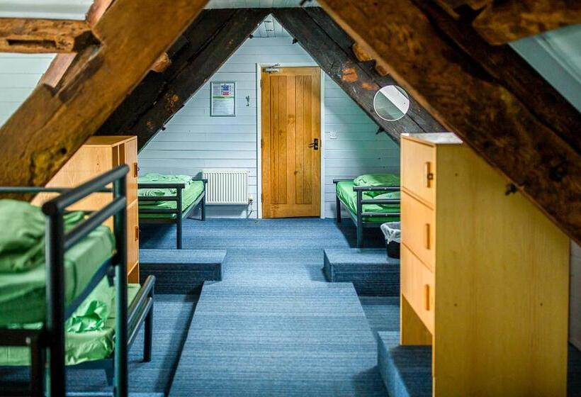 Кровать в Многоместном Номере с Общей Ванной, Yha Hartington Hall