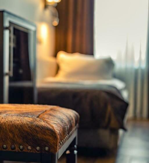 اتاق استاندارد یک نفره, Grand Hotel Roxolana