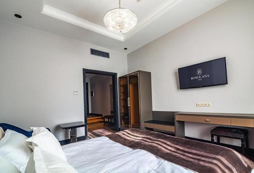 سوییت جونیور راحتی, Grand Hotel Roxolana