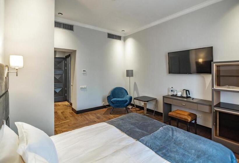 سوییت جونیور راحتی, Grand Hotel Roxolana