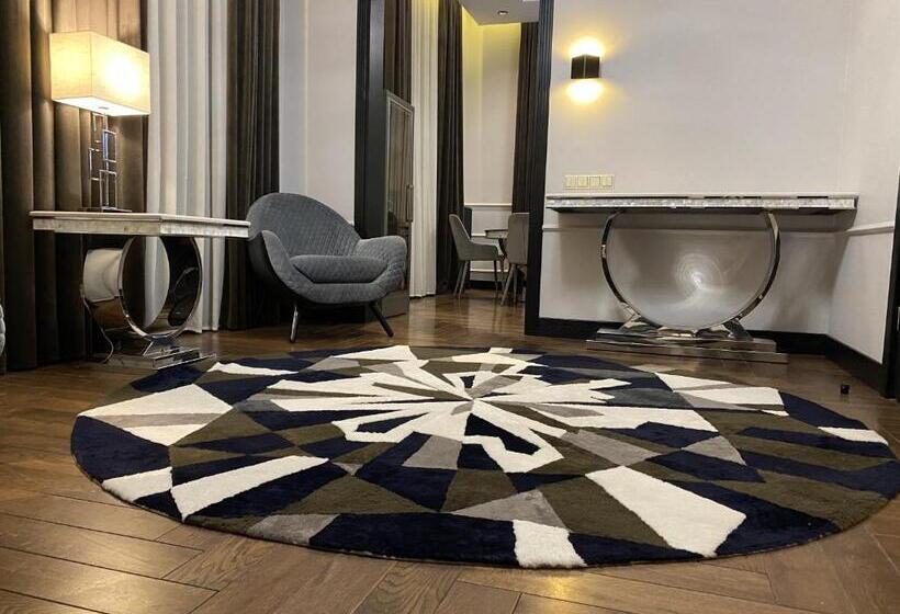 سوییت اجرایی, Grand Hotel Roxolana