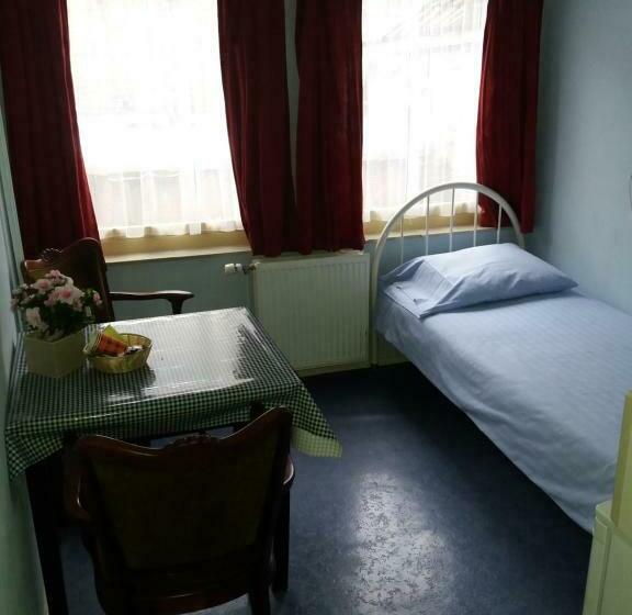 标准单人间, Hostel Pension Tivoli