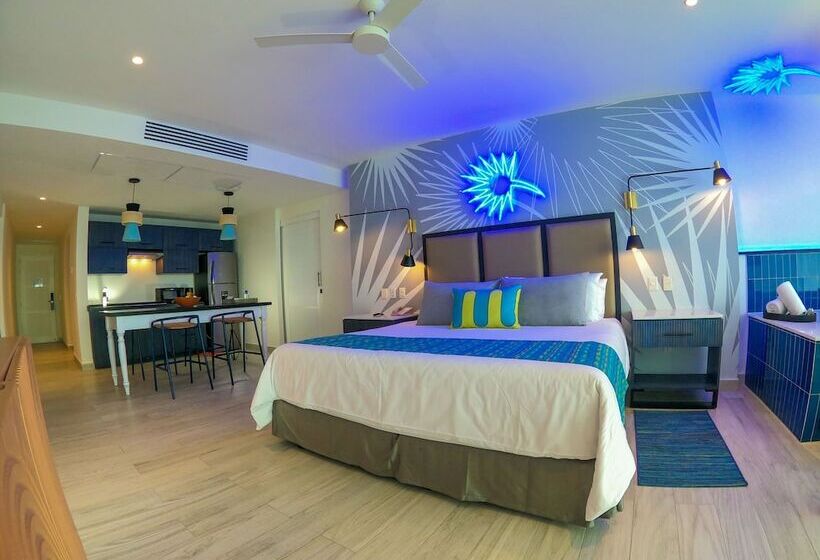 سوییت, Almar Resort Luxury Lgbt Beach Front Experience