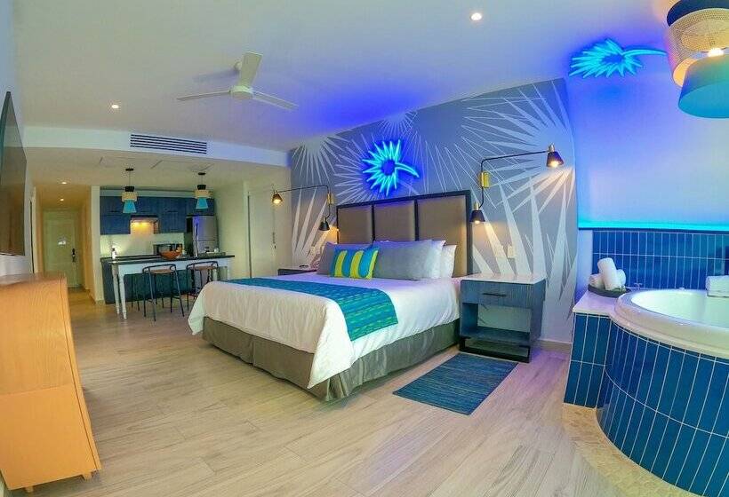 سوییت, Almar Resort Luxury Lgbt Beach Front Experience