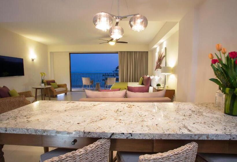 سوییت جونیور با چشم‌انداز دریا, Almar Resort Luxury Lgbt Beach Front Experience
