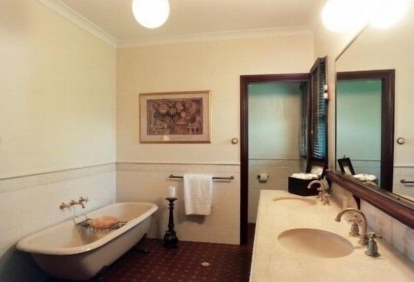 스위트, Pinctada Mcalpine House