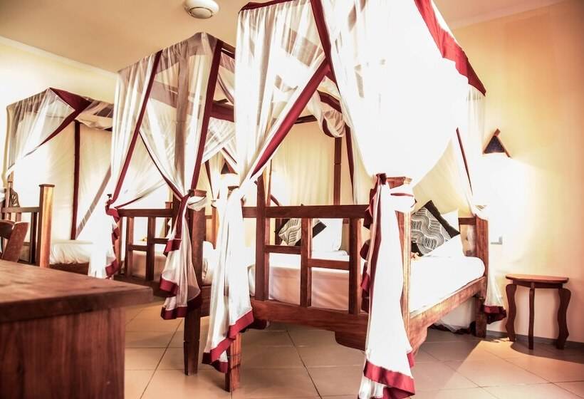 اتاق استاندارد سه تخته با چشم‌انداز باغ, Uroa Bay Beach Resort