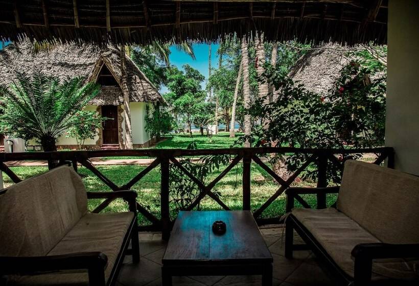 اتاق استاندارد با چشم‌انداز دریا, Uroa Bay Beach Resort