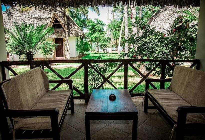 اتاق استاندارد با چشم‌انداز دریا, Uroa Bay Beach Resort