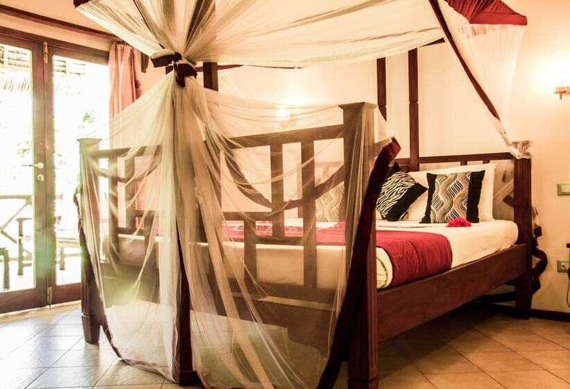 اتاق استاندارد با چشم‌انداز دریا, Uroa Bay Beach Resort