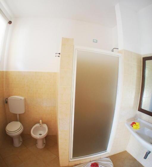 اتاق استاندارد سه تخته با چشم‌انداز باغ, Uroa Bay Beach Resort