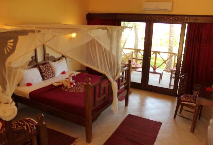 اتاق خانوادگی, Uroa Bay Beach Resort