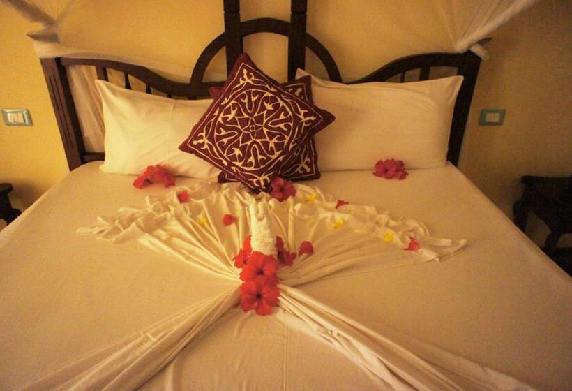 اتاق خانوادگی, Uroa Bay Beach Resort