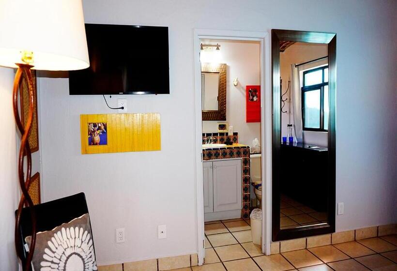 اتاق لوکس با تخت بزرگ, Casa Del Sol Inn