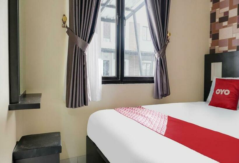 Номер Deluxe Кровать Кинг, Oyo 3826 Columbus Residence K11