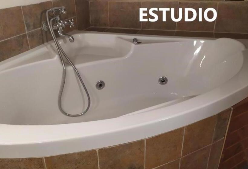 스탠다드 스튜디오, Alojamientos La Casa De Piedra