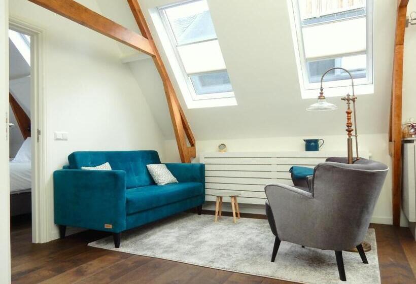 1 Bedroom Penthouse Apartment, Boutique B&b Nassau
