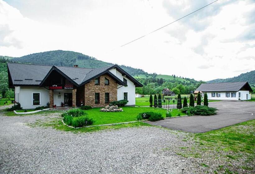 Номер Deluxe, Pensiunea Arc Bucovina
