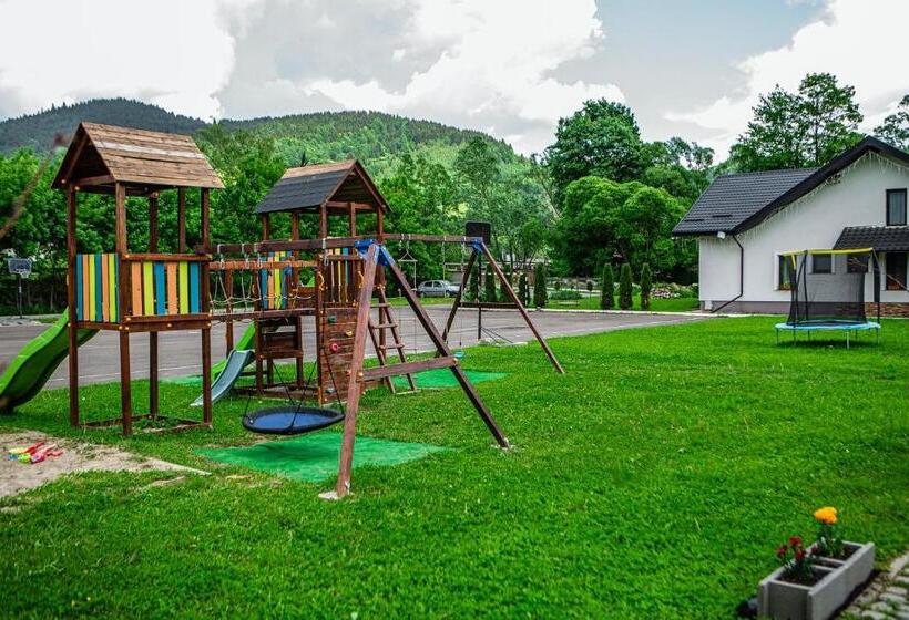 Номер Deluxe, Pensiunea Arc Bucovina