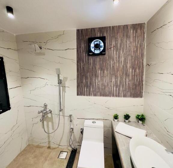اتاق استاندارد با تخت بزرگ, Coocasa