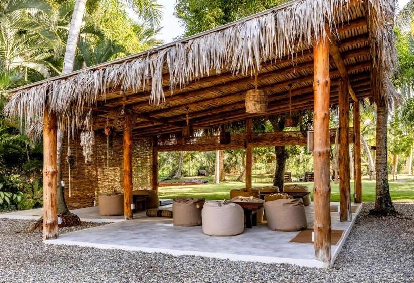 Номер Стандарт Вид на Сад, Kibayo Lagoon Villa