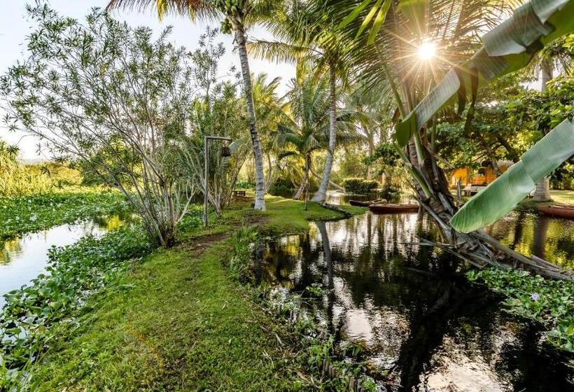 Номер Стандарт с Балконом, Kibayo Lagoon Villa