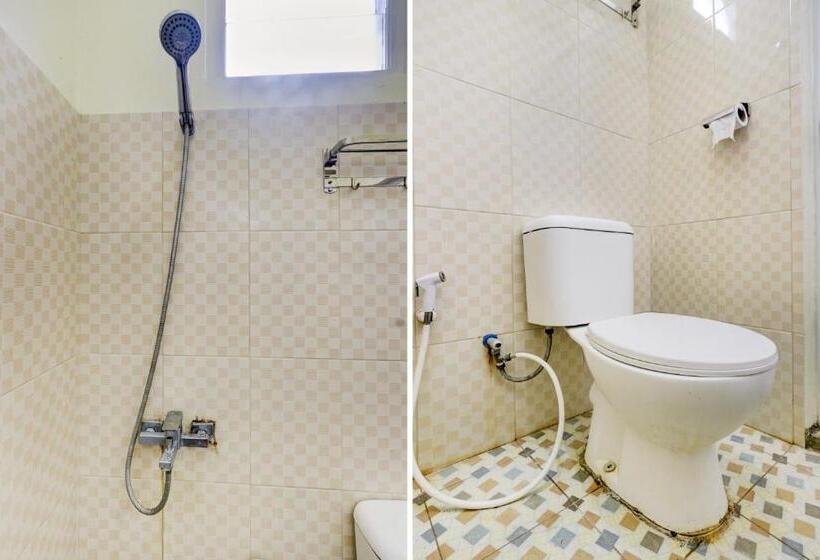 Номер Deluxe, Capital O 90709 Djati Guest House