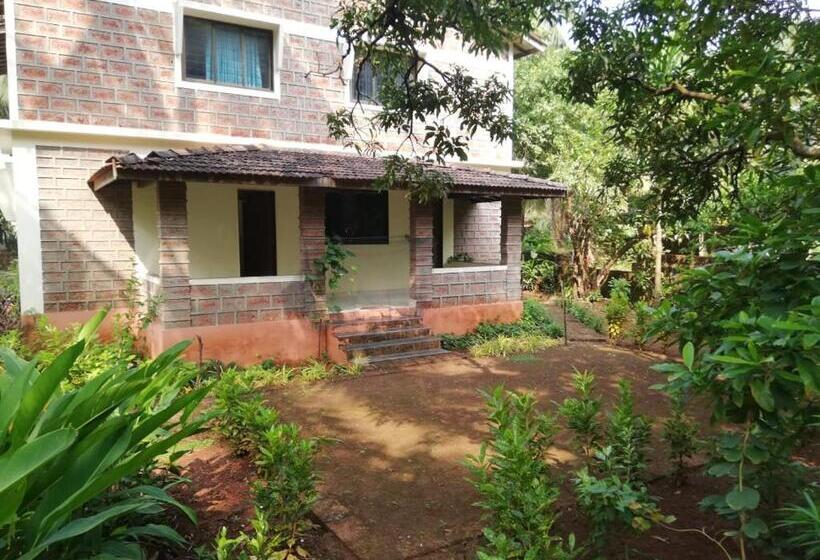 基本三人间, Verandah Solitude By The Sea Homestay