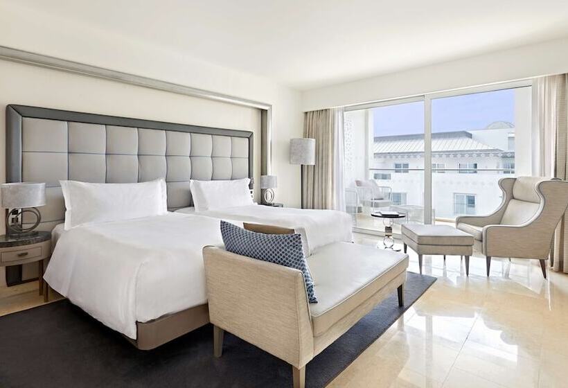 Номер Deluxe Вид на Бассейн, Conrad Algarve
