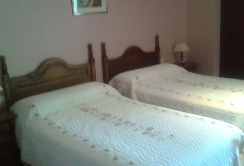 Номер Стандарт Вид на Горы, Apartamentos & Casa Rural Boada Con Jardin Interior Y Barbacoa