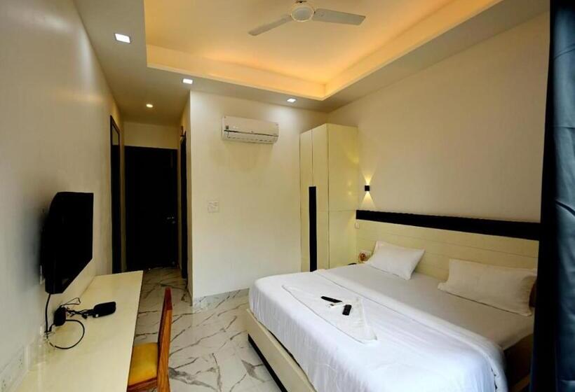غرفة قياسية, Prago By Green Deer Varanasi