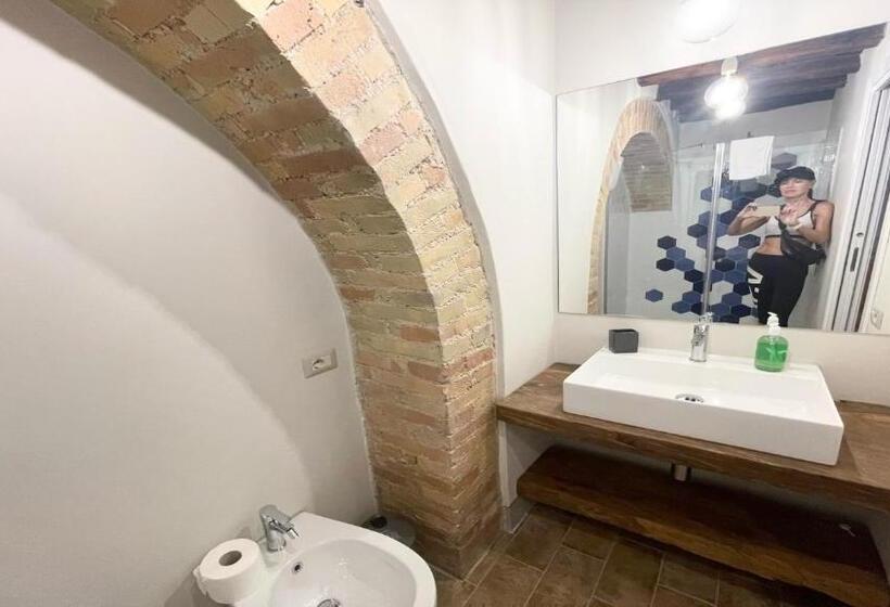 خانه 1 خوابه, Exclusive Pool Open All Year Spoleto Biofarm Slps 8 Village Shops, Bar1 Km 7