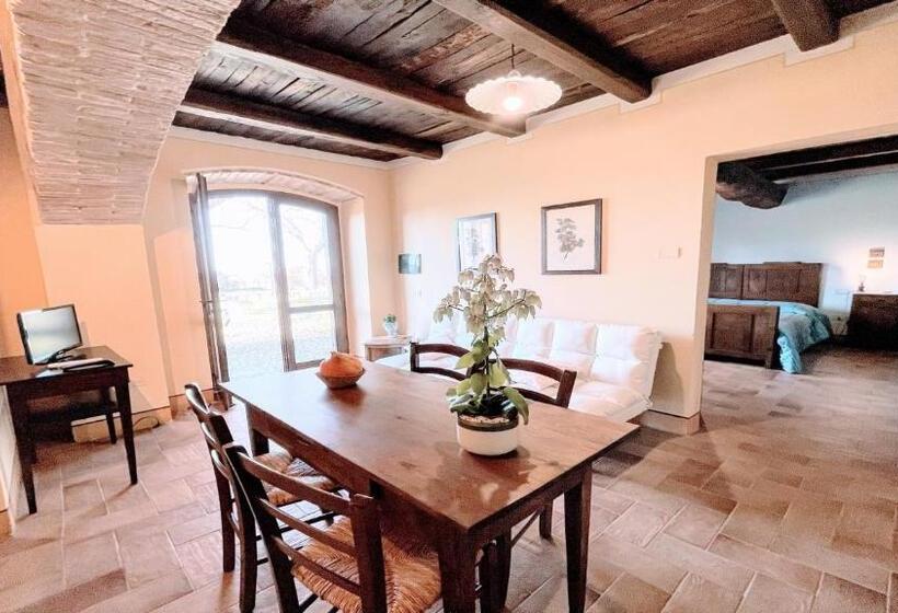 خانه 1 خوابه, Exclusive Pool Open All Year Spoleto Biofarm Slps 8 Village Shops, Bar1 Km 7