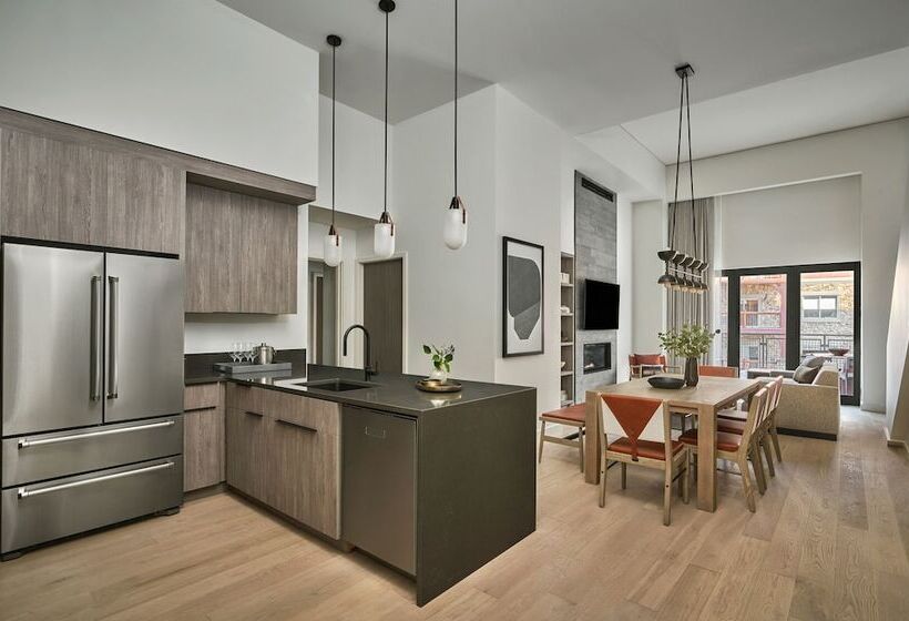 Дом 2 Спальни Смежный, Pendry Park City