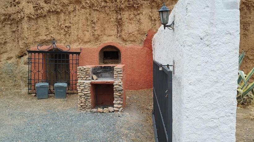 Quarto Superior com Hidromassagem, Casas Cueva Y Cortijo La Tala En Guadix
