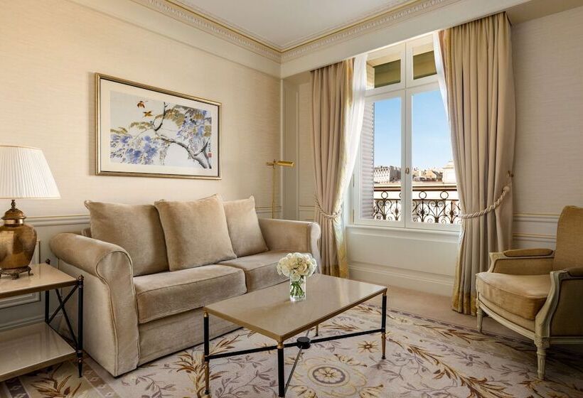 سوییت جونیور, Shangri La Paris