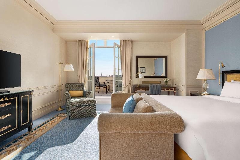اتاق استاندارد با چشم‌انداز, Shangri La Paris