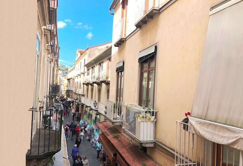四人标准间, Casa Sorrentina