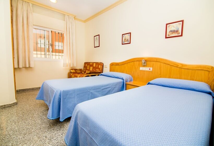 Номер Стандарт, Hostal Los Corchos