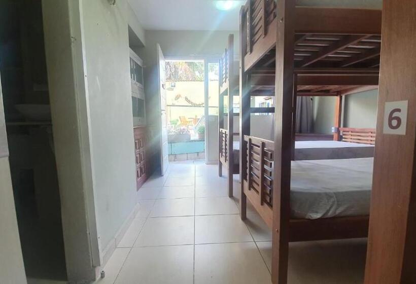 سوییت با چشم‌انداز استخر, Pousada Casa Diamante