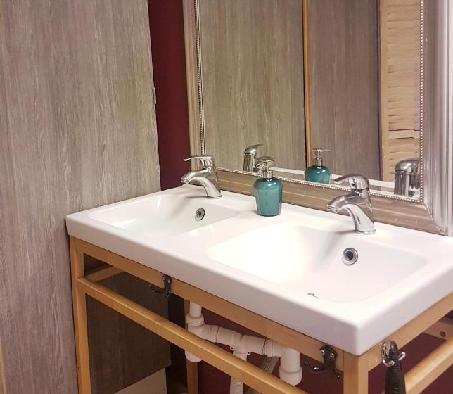 Трехместный Номер Стандарт Совместная Ванная, Crafoord Place Hostel