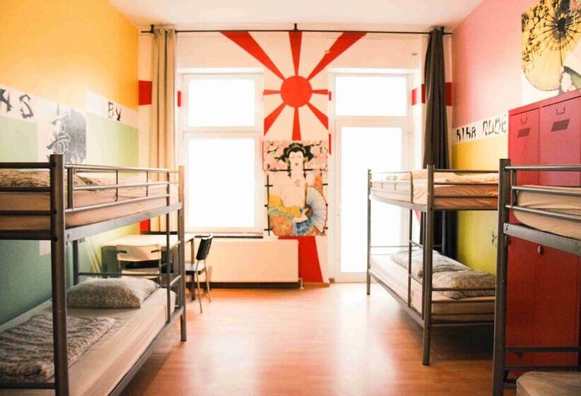 تختخواب در اتاق مشترک, Sunflower Hostel Berlin