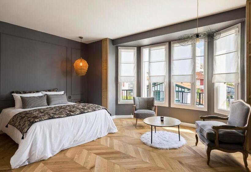 Apartamento 3 Dormitórios, Libertitu