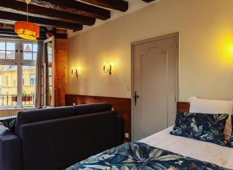 家庭间, Le Lys Dort Sarlat