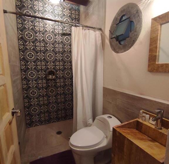 Quarto Estandar com Sacada, Nunõ