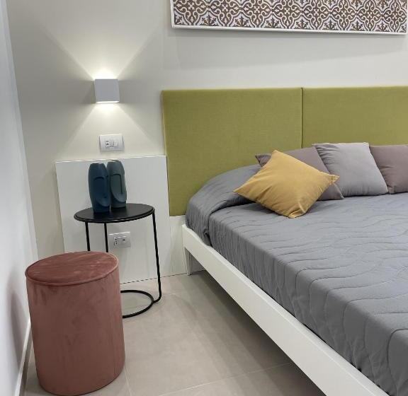Номер Deluxe Кровать Кинг, Pianohome Sorrento