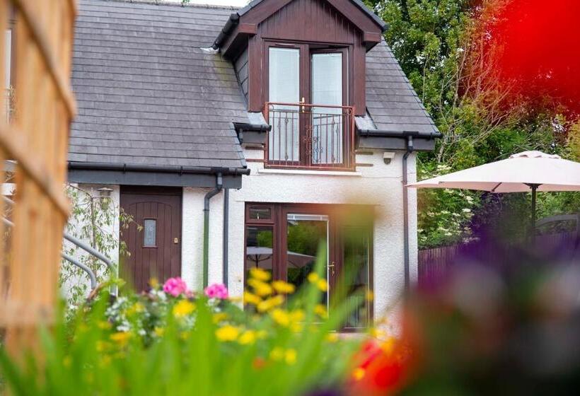 Номер Стандарт с Балконом, Braeside Guest House, Loch Lomond