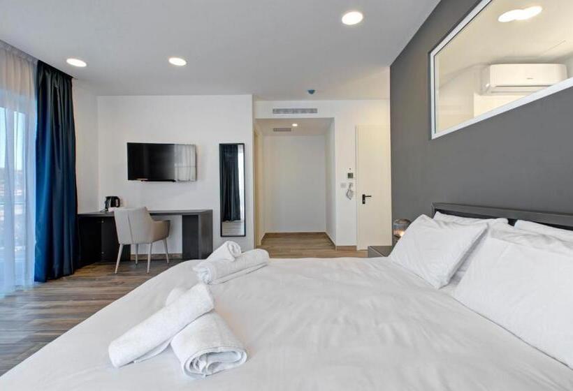 اتاق سوپریور با چشم‌انداز دریا, Seaview Stays