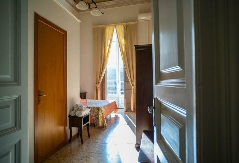 اتاق استاندارد, San Demetrio